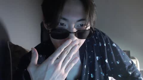 Snapshot of boxman556990 chatting on 01/18/25, 07:37 boxman556990 online show from 01/18/25, 07:37