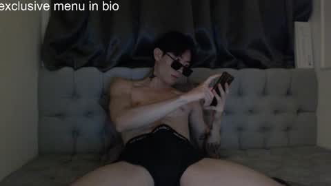 Snapshot of boxman556990 chatting on 11/21/25, 09:46 boxman556990 online show from 11/21/25, 09:46