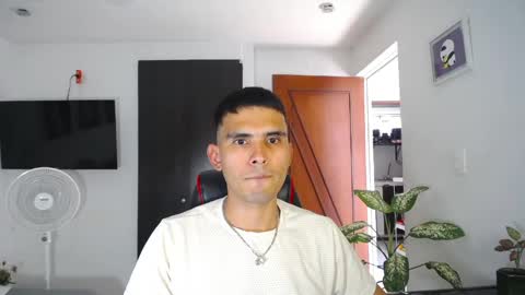 Snapshot of boy_andy0906 chatting on 05/09/26, 09:20 Andy online show from 05/09/26, 09:20