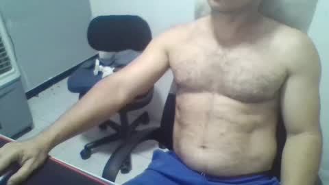 Snapshot of boy_fitbrutal chatting on 11/18/25, 12:49 boy_fitbrutal online show from 11/18/25, 12:49