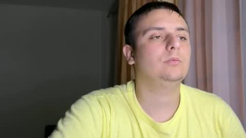 Snapshot of boy_is_here chatting on 10/11/25, 08:51 Andreas online show from 10/11/25, 08:51