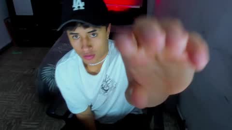 Snapshot of boy_nauthy chatting on 01/09/25, 02:54 boy_nauthy online show from 01/09/25, 02:54