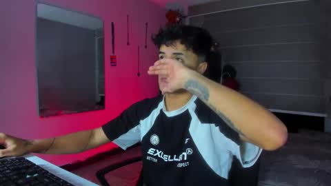 Snapshot of boy_nauthy chatting on 01/13/25, 03:12 boy_nauthy online show from 01/13/25, 03:12