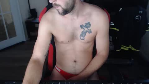 Snapshot of boy_t0y89 chatting on 10/29/25, 07:43 boy_t0y89 online show from 10/29/25, 07:43