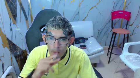 Snapshot of boy_tatto77 chatting on 03/16/26, 12:42 boy_tatto77 online show from 03/16/26, 12:42