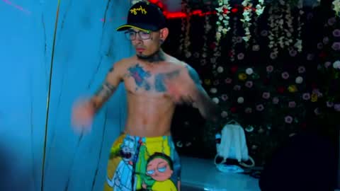 Snapshot of boy_tatto77 chatting on 04/11/26, 02:16 boy_tatto77 online show from 04/11/26, 02:16