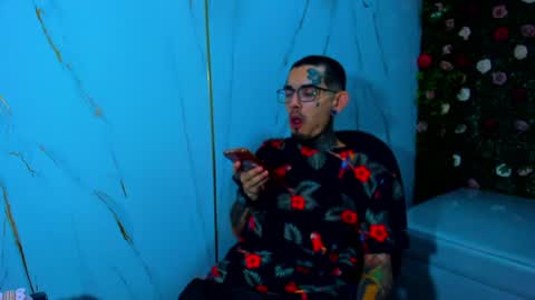 Snapshot of boy_tatto77 chatting on 04/13/26, 01:11 boy_tatto77 online show from 04/13/26, 01:11