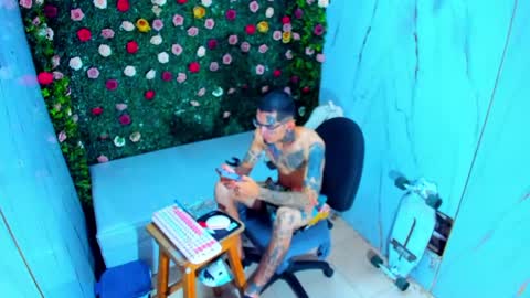 Snapshot of boy_tatto77 chatting on 04/15/26, 01:56 boy_tatto77 online show from 04/15/26, 01:56