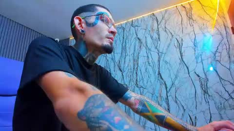 Snapshot of boy_tatto77 chatting on 04/23/26, 12:04 boy_tatto77 online show from 04/23/26, 12:04