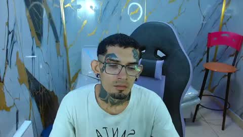 Snapshot of boy_tatto77 chatting on 05/14/26, 11:28 boy_tatto77 online show from 05/14/26, 11:28
