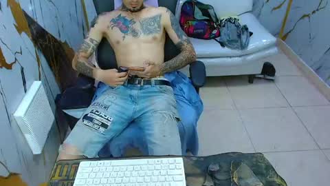 Snapshot of boy_tatto77 chatting on 06/01/26, 12:29 boy_tatto77 online show from 06/01/26, 12:29