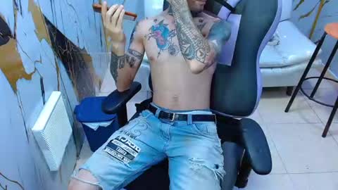 Snapshot of boy_tatto77 chatting on 06/13/26, 12:47 boy_tatto77 online show from 06/13/26, 12:47