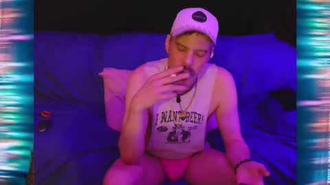 Snapshot of boyblond36 chatting on 11/06/25, 04:24 Slutty Stud online show from 11/06/25, 04:24