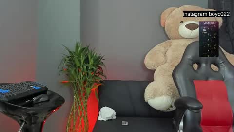 Snapshot of boyc02_ chatting on 02/16/25, 10:54 boyc02_ online show from 02/16/25, 10:54