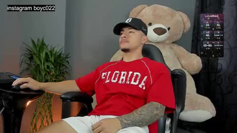 Snapshot of boyc02_ chatting on 02/25/25, 11:30 boyc02_ online show from 02/25/25, 11:30