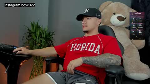 Snapshot of boyc02_ chatting on 03/08/25, 12:20 boyc02_ online show from 03/08/25, 12:20