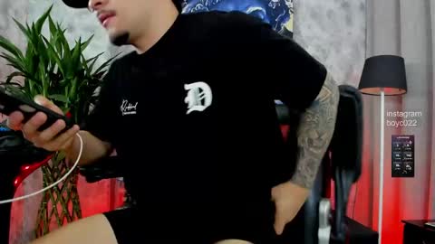 Snapshot of boyc02_ chatting on 09/10/25, 10:43 boyc02_ online show from 09/10/25, 10:43