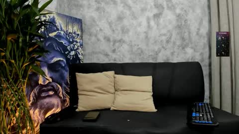 Snapshot of boyc02_ chatting on 11/06/25, 12:33 boyc02_ online show from 11/06/25, 12:33