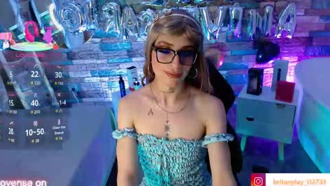 Snapshot of boyfox_tay chatting on 09/28/25, 04:07 boyfox_tay online show from 09/28/25, 04:07