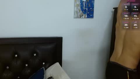 Snapshot of boyg_hots chatting on 10/03/25, 04:04 boyg_hots online show from 10/03/25, 04:04