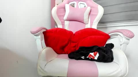 Snapshot of boyhornysex55 chatting on 10/16/25, 06:53 boyhornysex55 online show from 10/16/25, 06:53