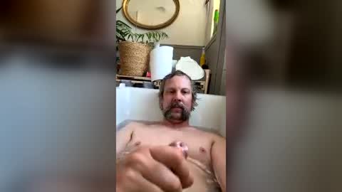 Snapshot of boyjarv chatting on 07/14/26, 04:56 jarv online show from 07/14/26, 04:56