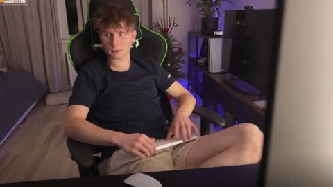 Snapshot of boykik chatting on 01/15/25, 11:30 Eddie online show from 01/15/25, 11:30