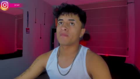 Snapshot of boylatin_777 chatting on 01/27/25, 02:20 miguel online show from 01/27/25, 02:20