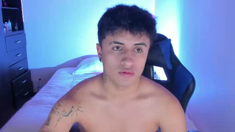 Snapshot of boylatin_777 chatting on 04/12/26, 11:32 miguel online show from 04/12/26, 11:32