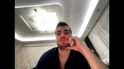 Snapshot of boymeg chatting on 03/06/26, 12:01 Bugi online show from 03/06/26, 12:01