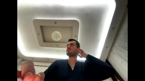 Snapshot of boymeg chatting on 04/03/26, 09:24 Bugi online show from 04/03/26, 09:24