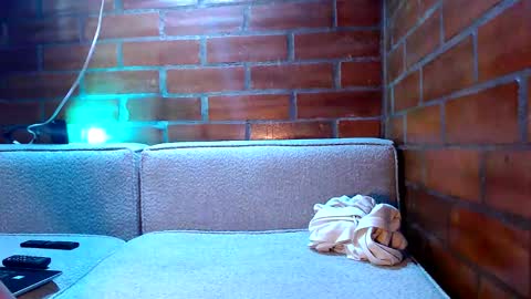 boynick777 online show from 10/18/25, 02:58