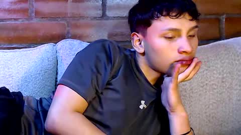 boynick777 online show from 10/24/25, 01:03