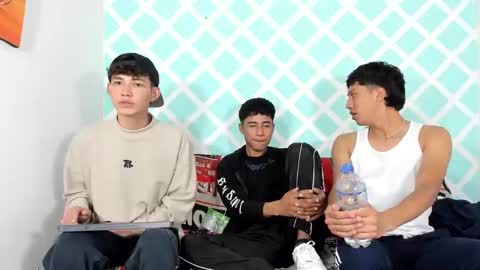 boys4hot_777 online show from 01/24/25, 07:07