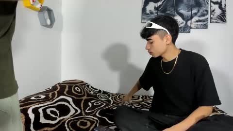 boys4hot_777 online show from 03/10/25, 01:32