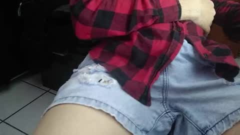 Snapshot of boys_dont_cryy chatting on 10/02/25, 10:39 boys_dont_cryy online show from 10/02/25, 10:39