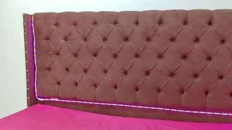 ALEX - TAYLER  -MIKE online show from 01/14/25, 02:22