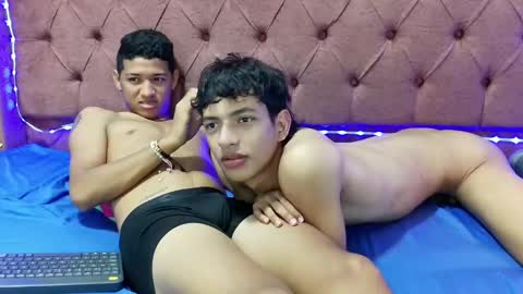 ALEX - TAYLER  -MIKE online show from 01/23/25, 04:37