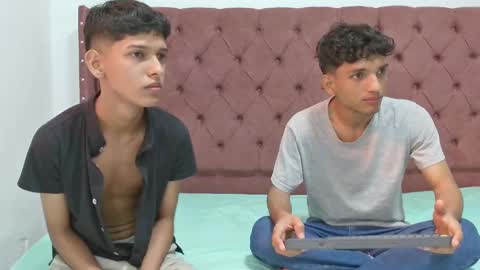 ALEX - TAYLER  -MIKE online show from 02/28/25, 01:25