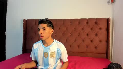 ALEX - TAYLER  -MIKE online show from 09/27/25, 01:05