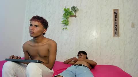 Snapshot of boys_hotparty chatting on 03/26/26, 01:22 ALEX - TAYLER -MIKE online show from 03/26/26, 01:22