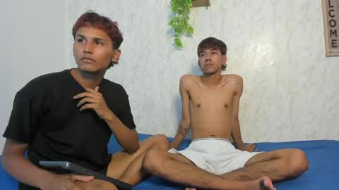 Snapshot of boys_hotparty chatting on 04/20/26, 01:30 ALEX - TAYLER -MIKE online show from 04/20/26, 01:30