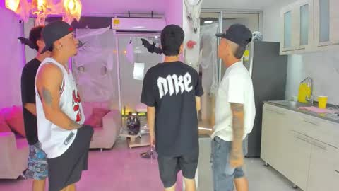 Snapshot of boysdeluxemilitary chatting on 09/24/25, 06:06 JHON ARES AND NEID online show from 09/24/25, 06:06