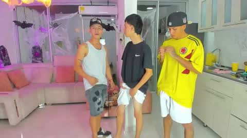Snapshot of boysdeluxemilitary chatting on 10/03/25, 05:59 JHON ARES AND NEID online show from 10/03/25, 05:59