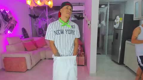 Snapshot of boysdeluxemilitary chatting on 10/07/25, 05:37 JHON ARES AND NEID online show from 10/07/25, 05:37