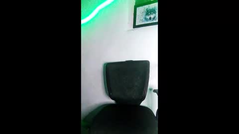 Snapshot of boysex1124 chatting on 04/03/26, 03:59 andrew online show from 04/03/26, 03:59