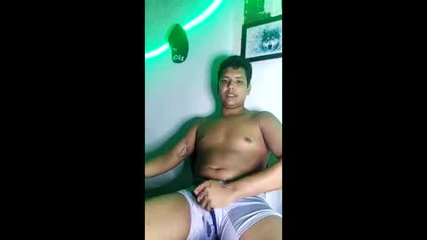 Snapshot of boysex1124 chatting on 04/23/26, 03:41 andrew online show from 04/23/26, 03:41