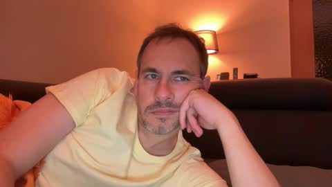 boytoyhh online show from 11/18/25, 08:02