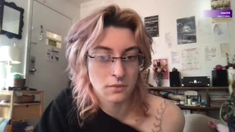 Snapshot of boywithbug chatting on 03/12/25, 03:40 boywithbug online show from 03/12/25, 03:40