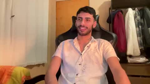 boyzinm2 online show from 09/16/25, 01:50